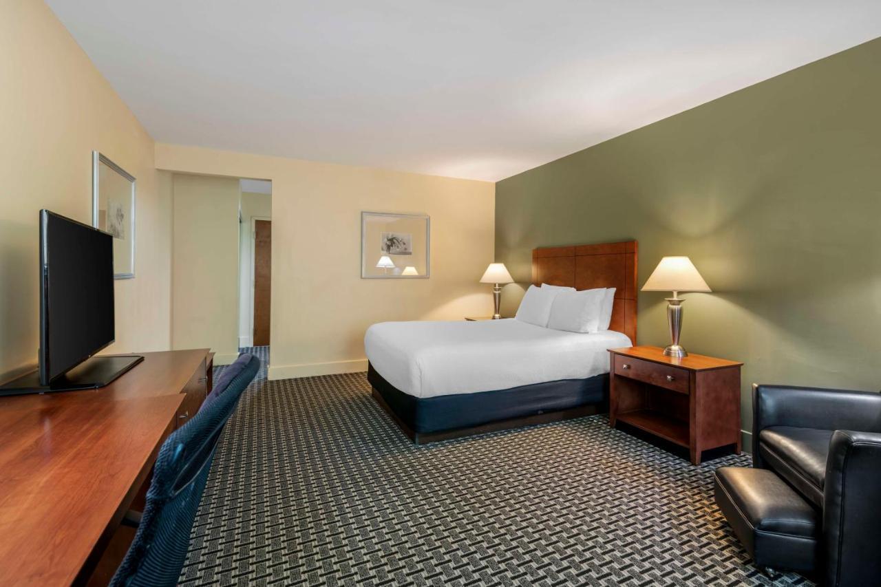 Best Western Plus Brunswick Bath Екстериор снимка