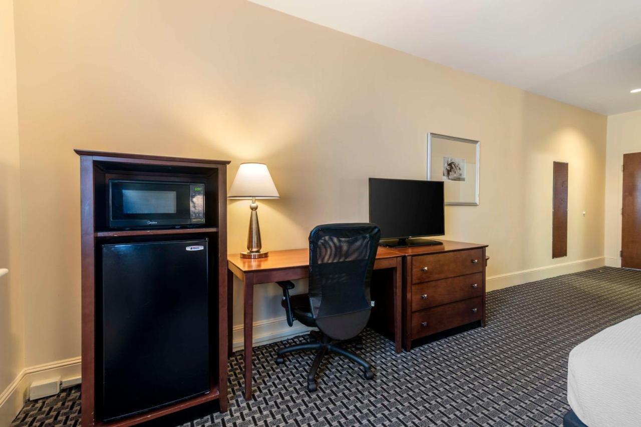 Best Western Plus Brunswick Bath Екстериор снимка